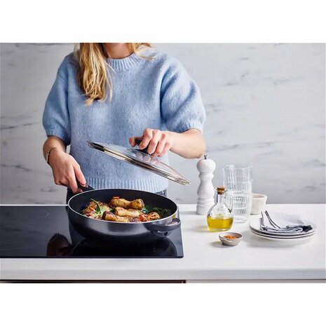 Beka Pro Induc Hapjespan met Glazen Deksel 28 cm Zwart