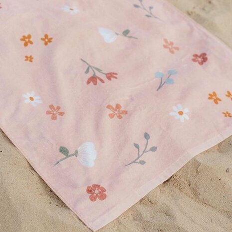 Little Dutch Pink Flowers Strandlaken 60x120 cm Lichtroze